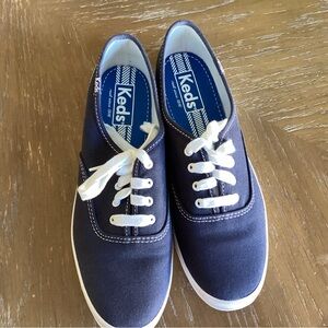 Women’s Navy Blue KEDS Lace Up Sneakers, NEW